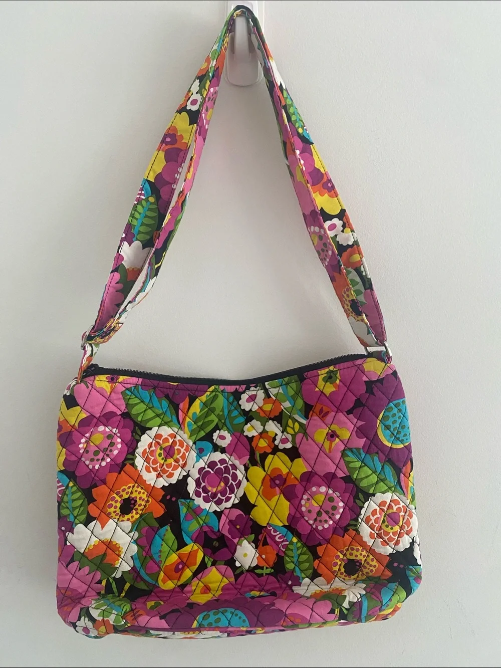 Vera Bradley “Va Va Bloom” Crossbody Hobo Bag Retired Pattern